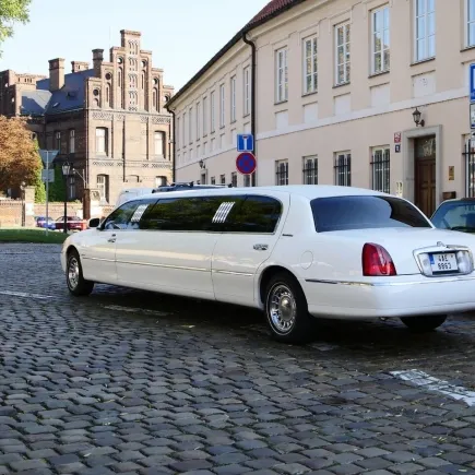 Lincoln Limousine